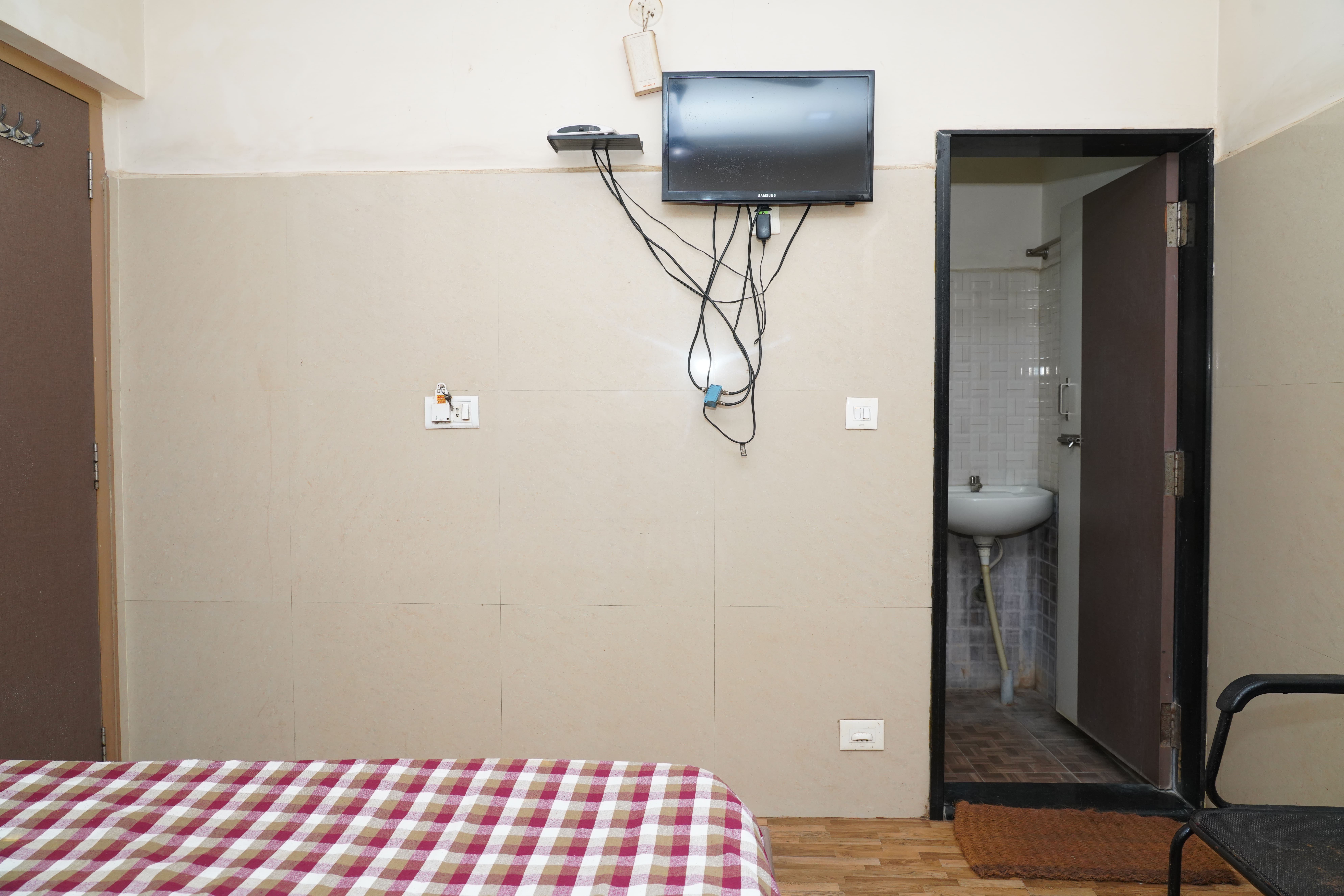 Double Occupancy Room - View 3